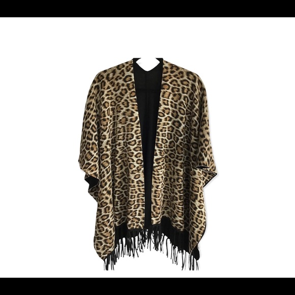 Leopard Black Reversible Shawl - Picture 2 of 9